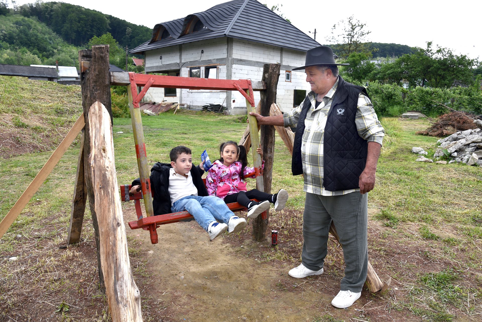 Udvardi Árpád EFIAP (RO)