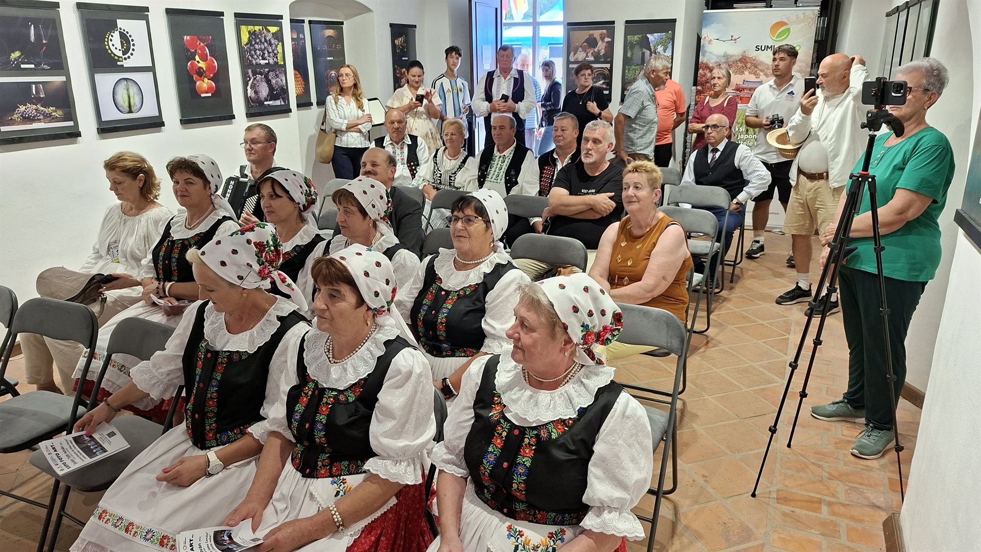 Photo by Csíki János