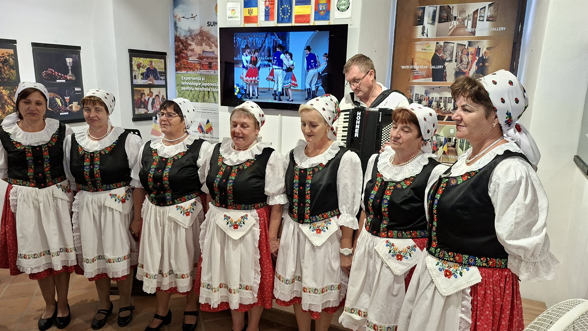 Photo by Csíki János