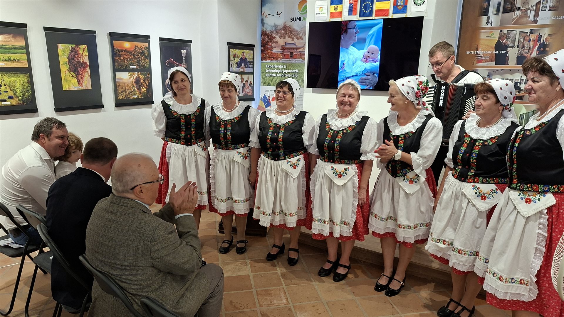 Photo by Csíki János