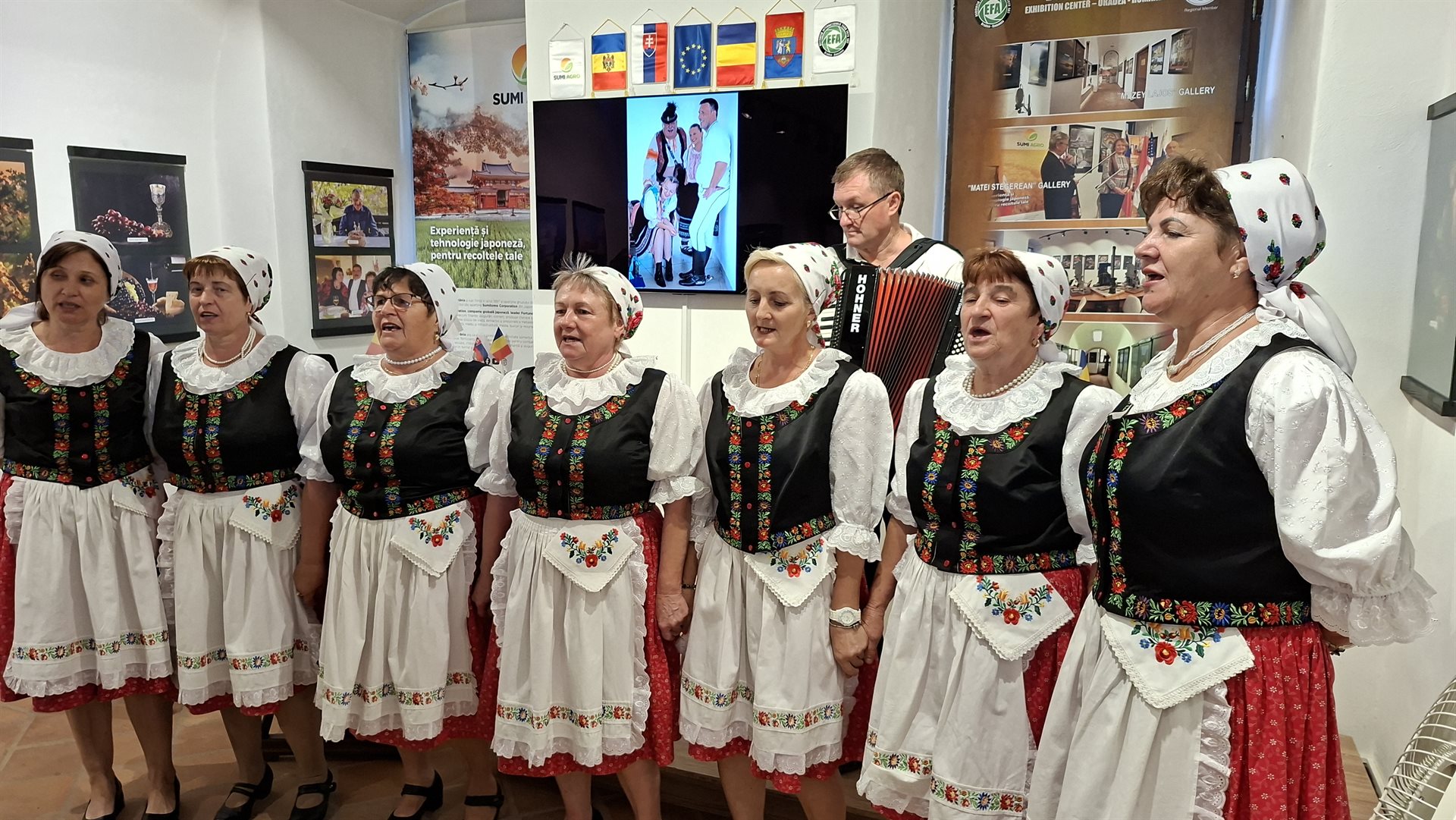 Photo by Csíki János