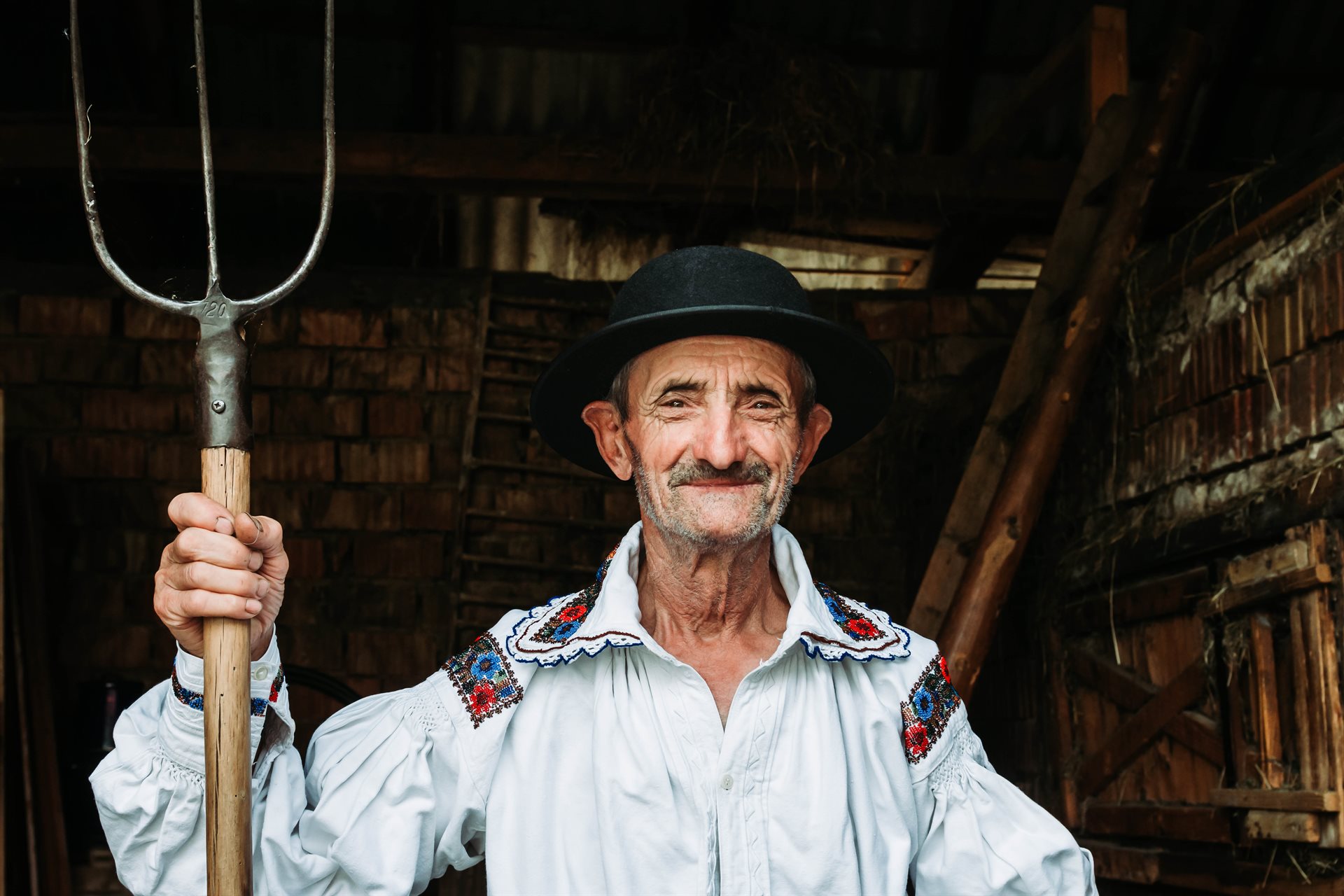 Şerfezi Viorel (RO)